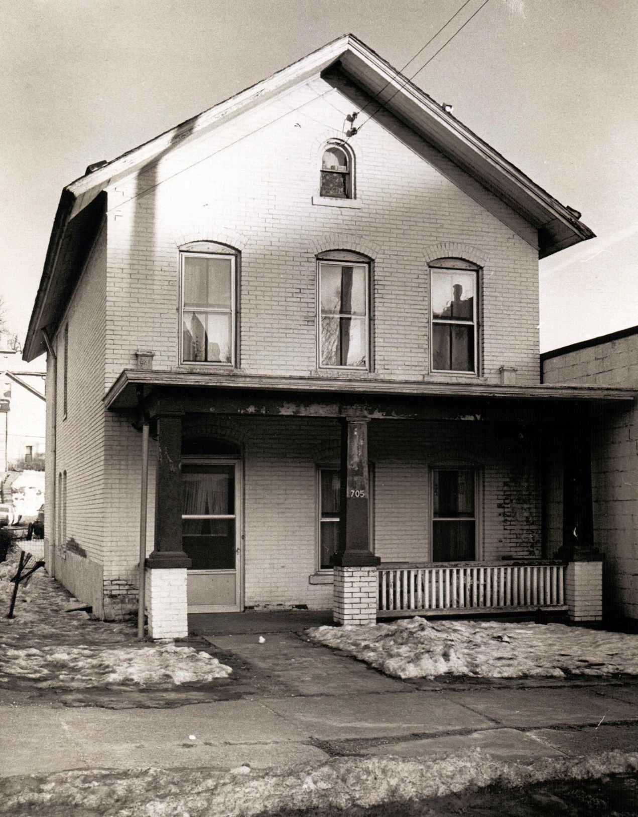 Undated -- Crisis Center
